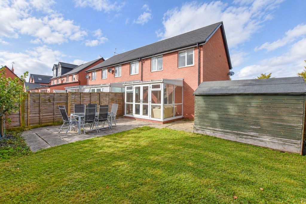 Property photo 2 of 17
