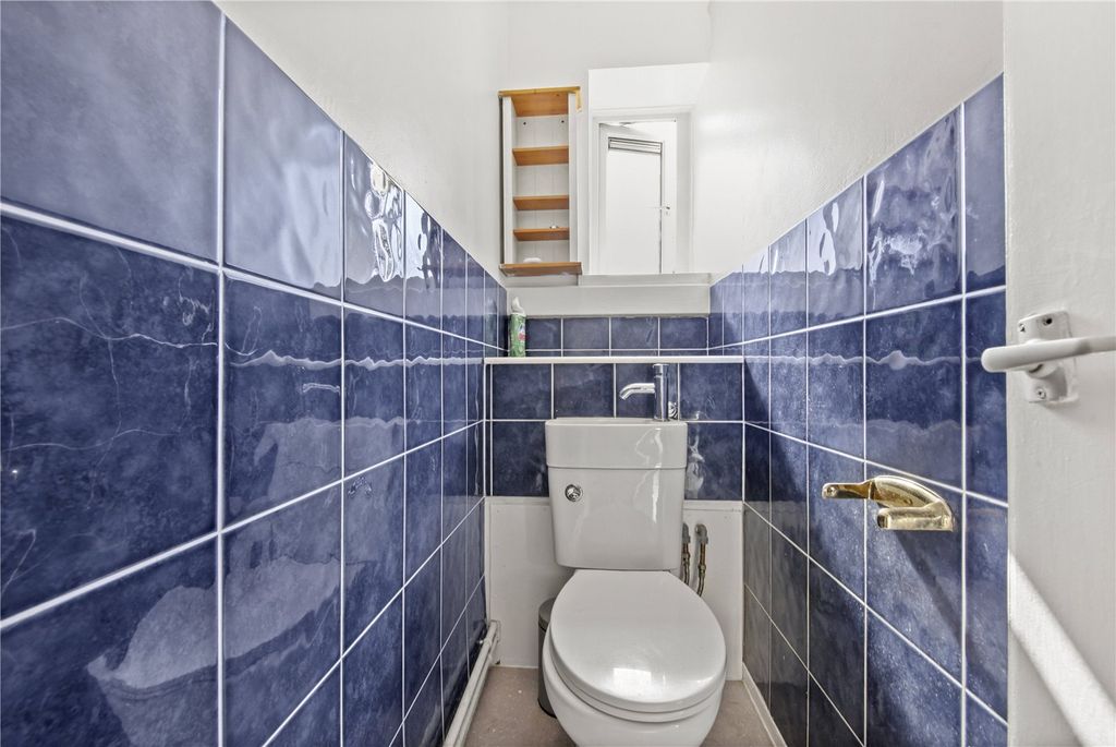 Property photo 2 of 14