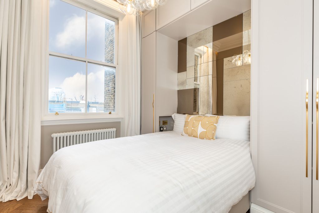 Property photo 3 of 11 Picture 4