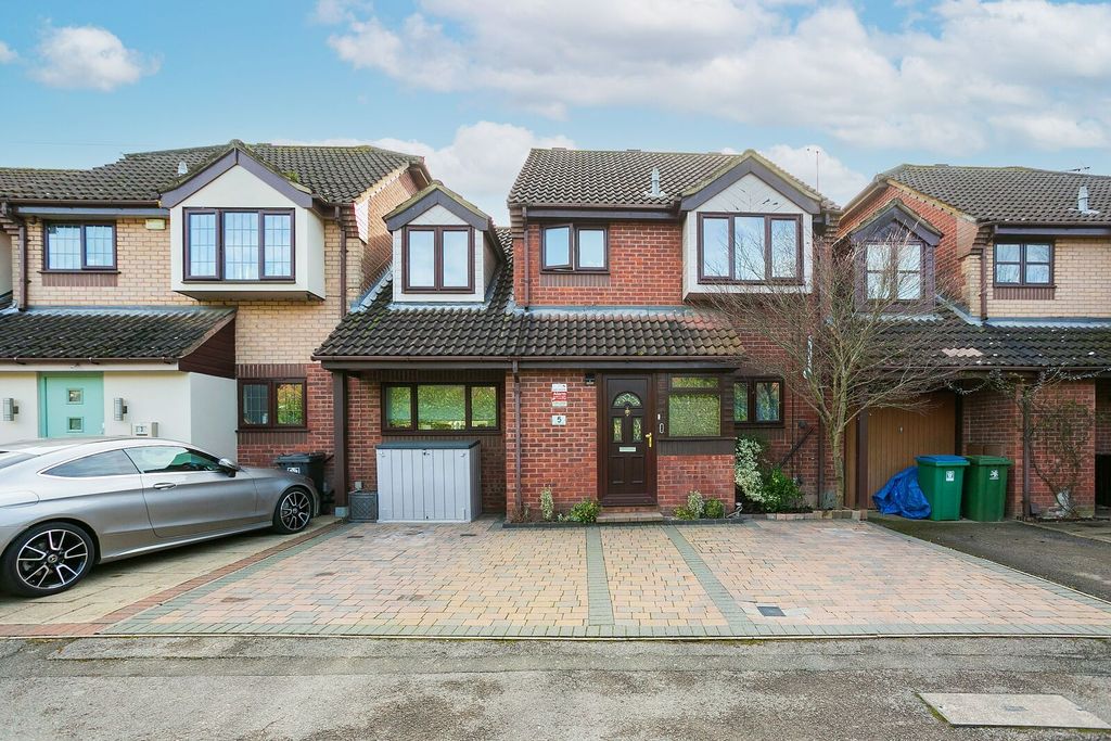 Property photo 1 of 29