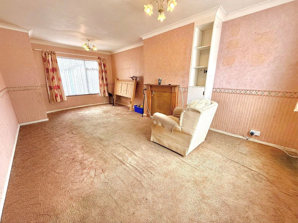 Property photo 2 of 14 Lounge/Diner