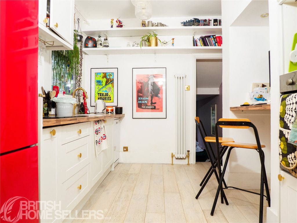 Property photo 2 of 12 Picture No. 08