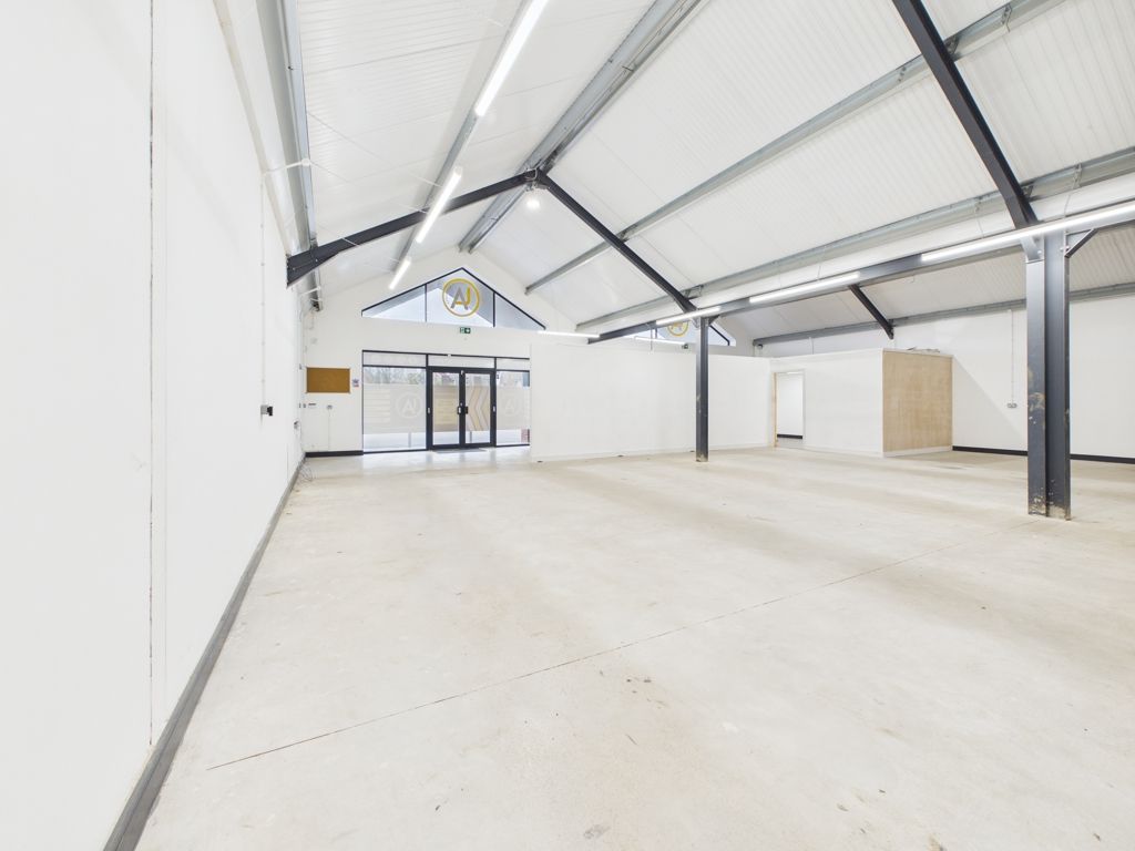 Property photo 3 of 9 Photo 1