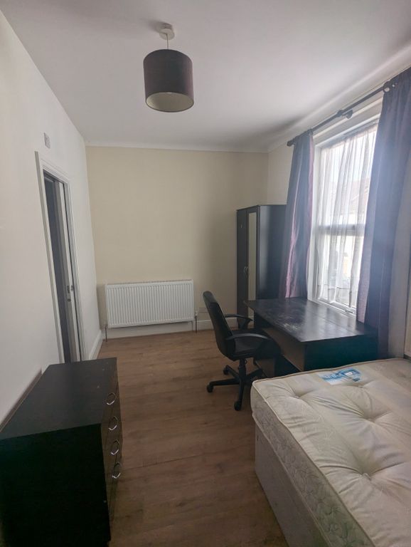 Property photo 3 of 8 Picture No. 03