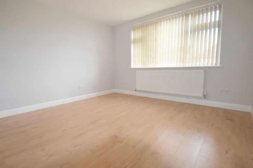 Property photo 3 of 9 7789E