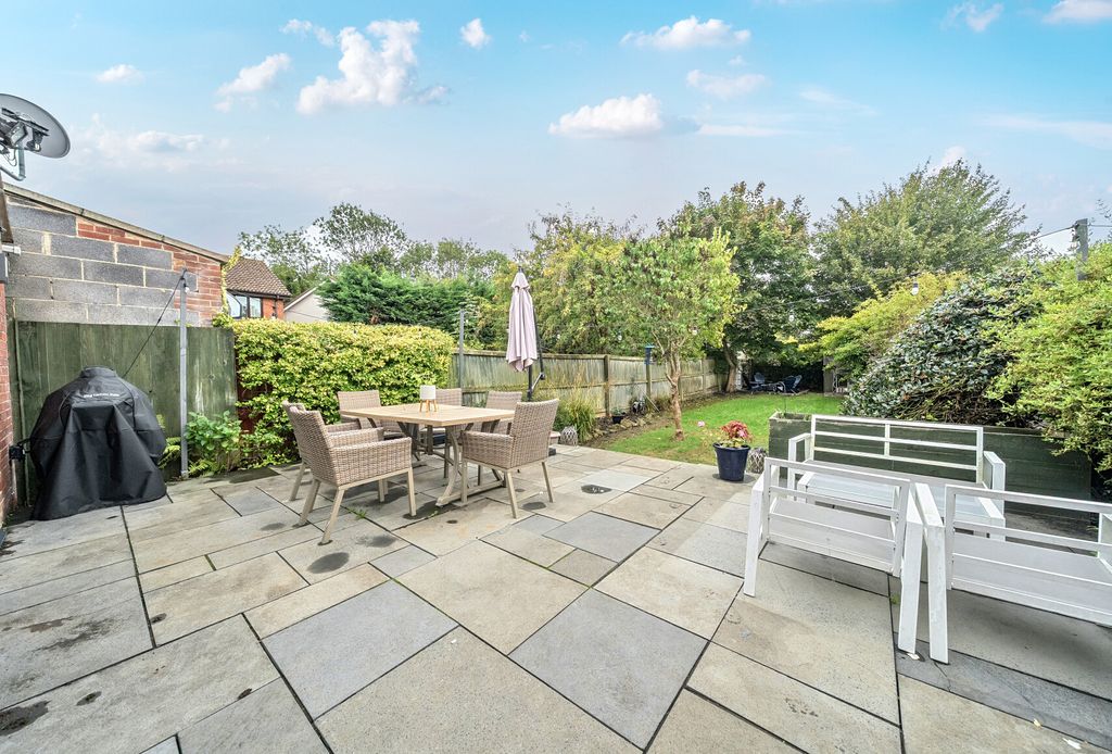 Property photo 3 of 18 1356142-14-68Cbeb...