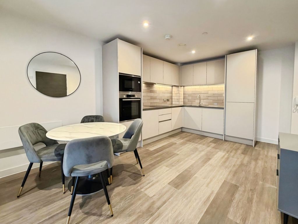 Property photo 2 of 8 Pbox-Img.Jpeg