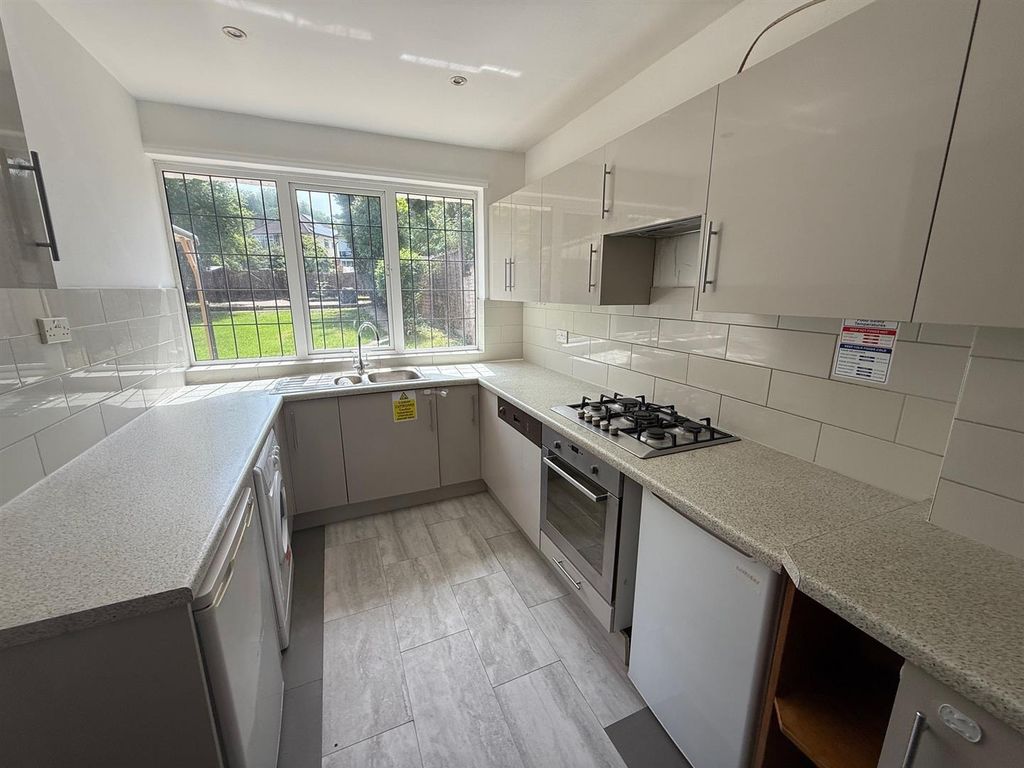 Property photo 3 of 17 2.Jpg