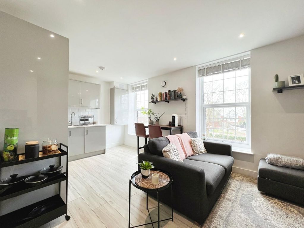 Property photo 3 of 9