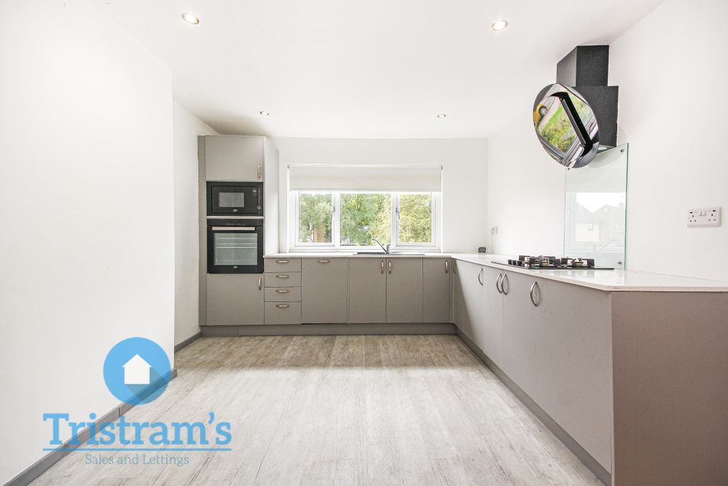 Property photo 1 of 13 Img_4036