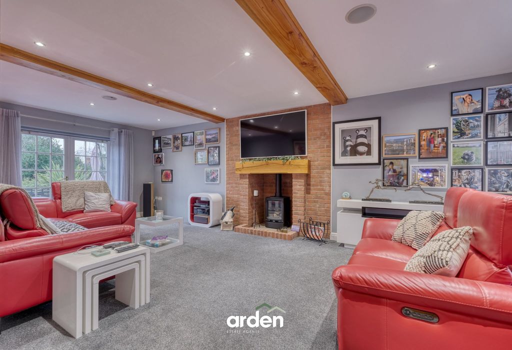 Property photo 3 of 24