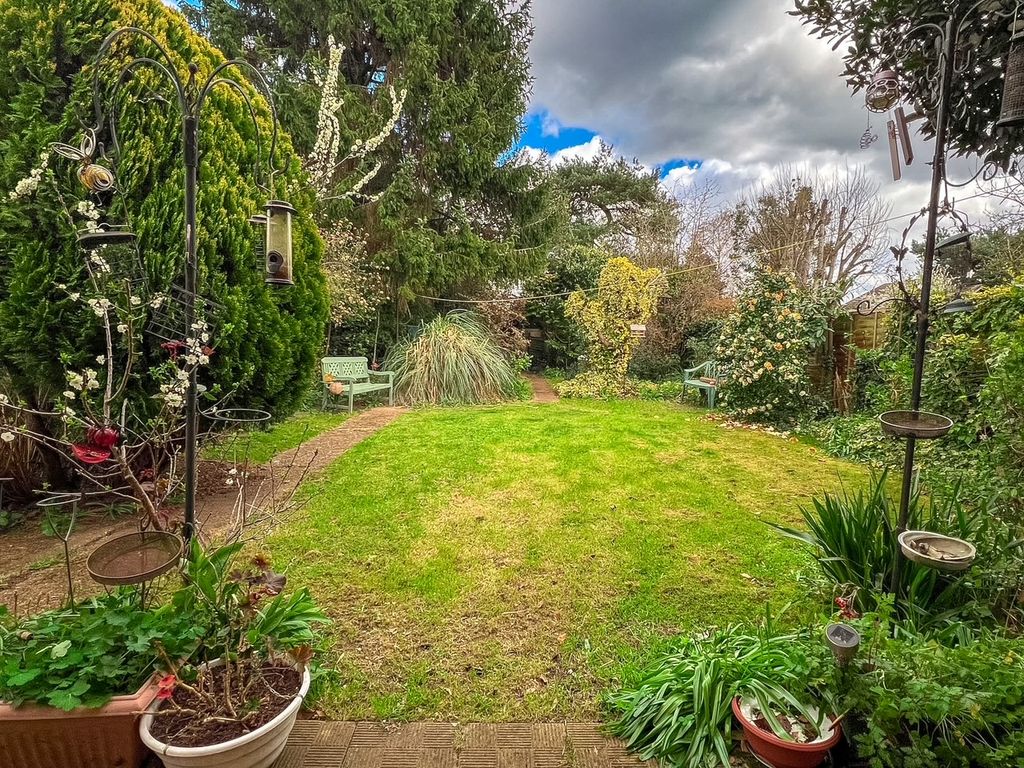 Property photo 3 of 40