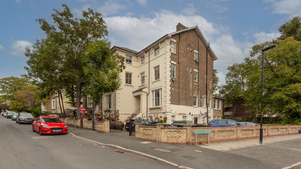 Property photo 1 of 11 Flat F, 99 Belvedere Road, Crystal Palace, London, Se19 2Hy