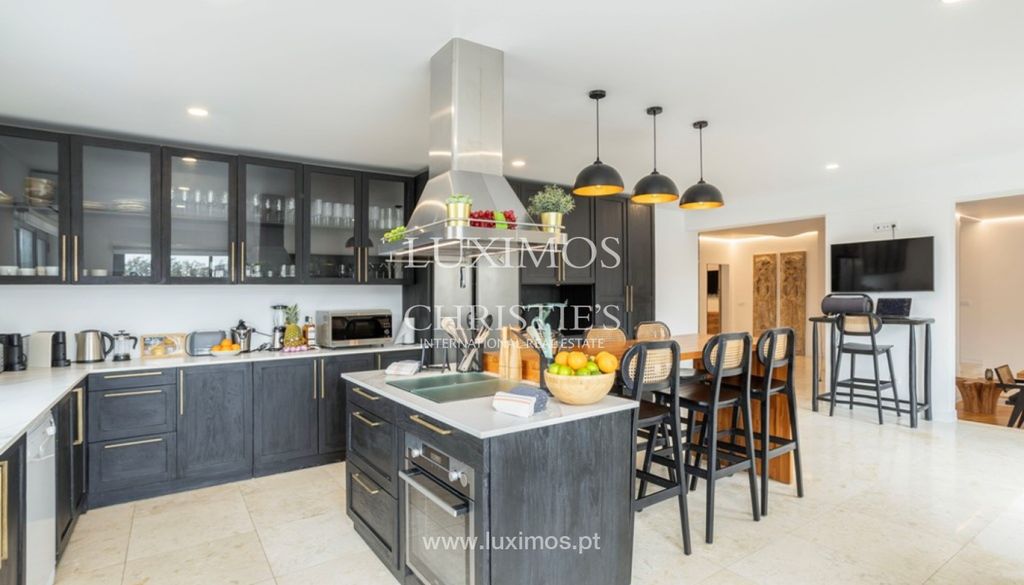 Property photo 2 of 29