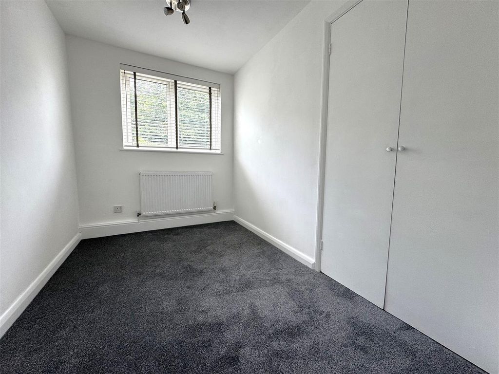 Property photo 1 of 6 Bedroom Two