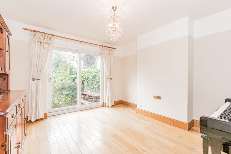 Property photo 3 of 9 133493
