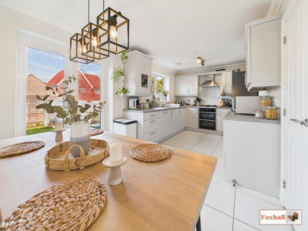Property photo 3 of 19 Kitchen/Diner