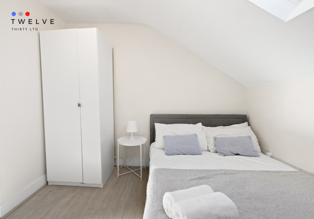 Property photo 2 of 13 Bedroom