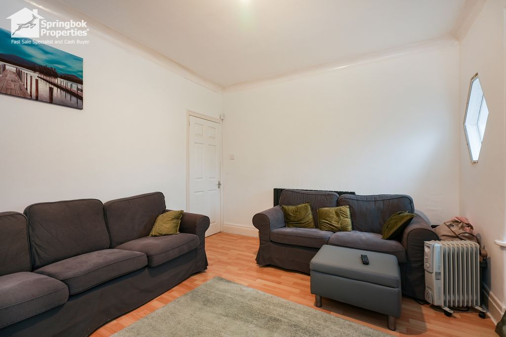 Property photo 3 of 10 Image 2