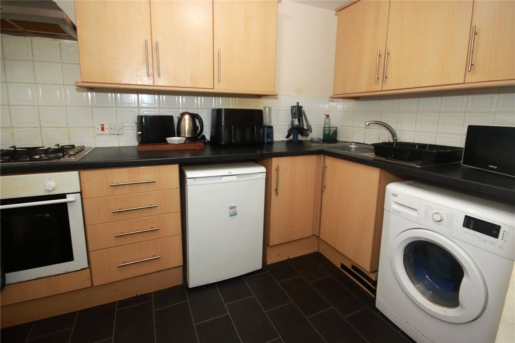 Property photo 3 of 6 Picture No. 05