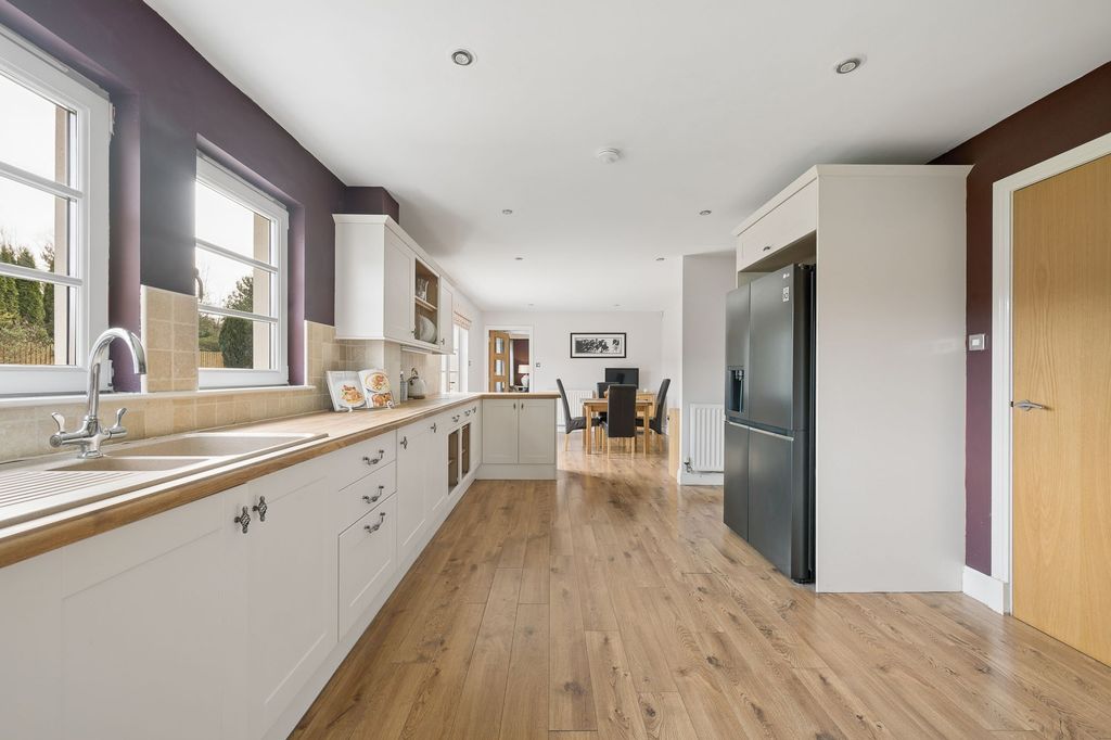 Additional image 7 of 4 bed detached house for saleMains Place, East Whitburn EH47