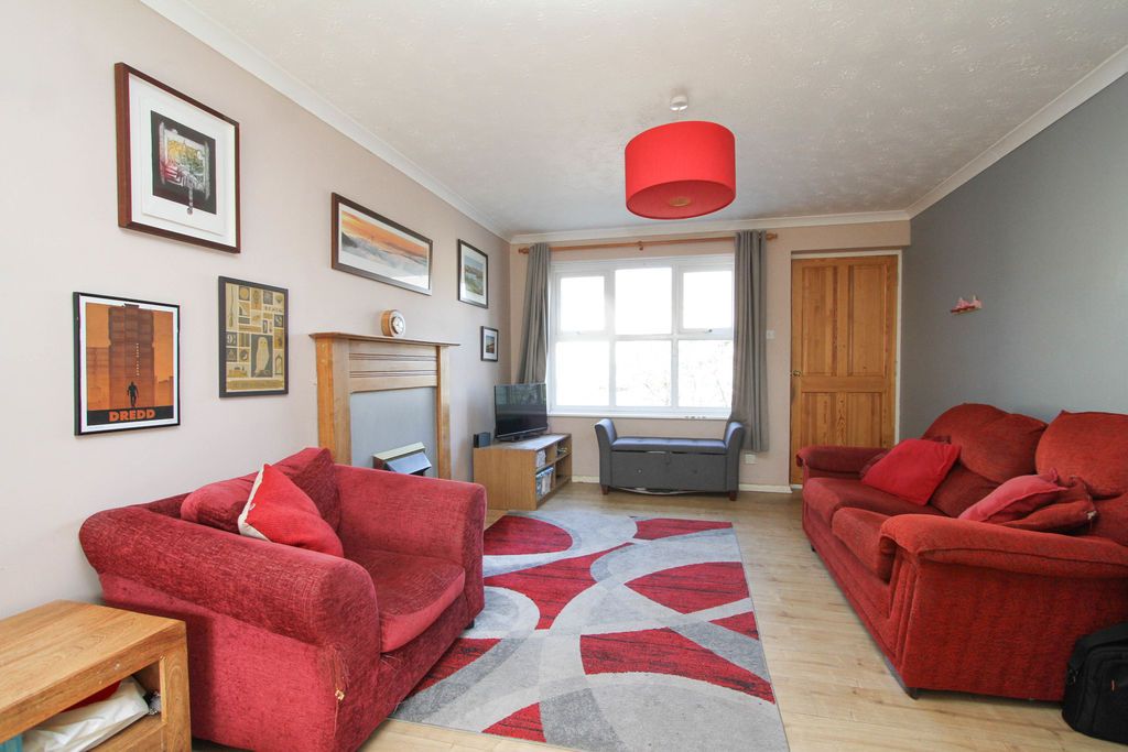 Property photo 2 of 19 Sitting Room