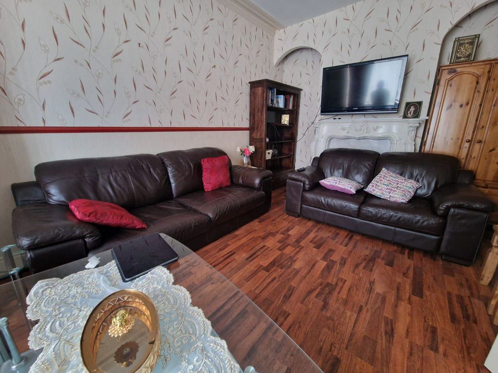 Property photo 3 of 7