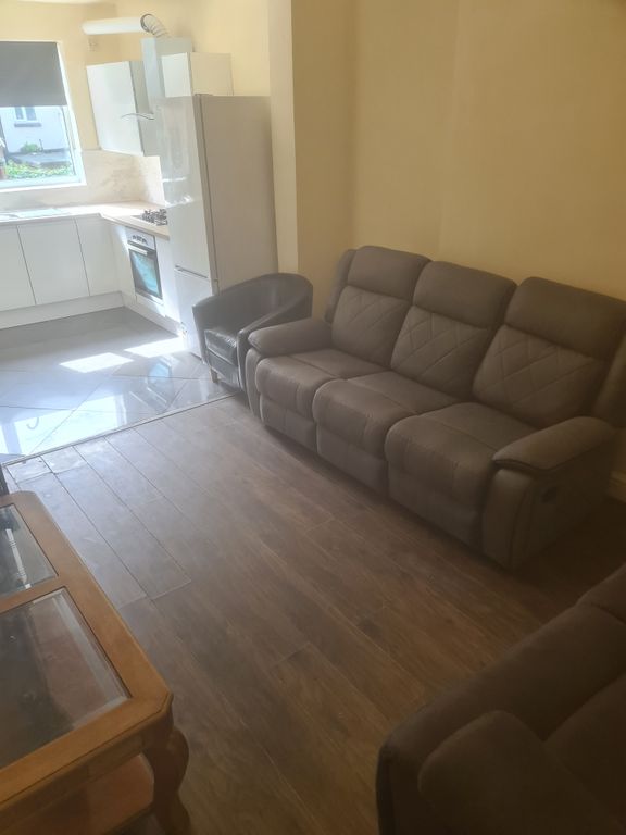 Property photo 2 of 26