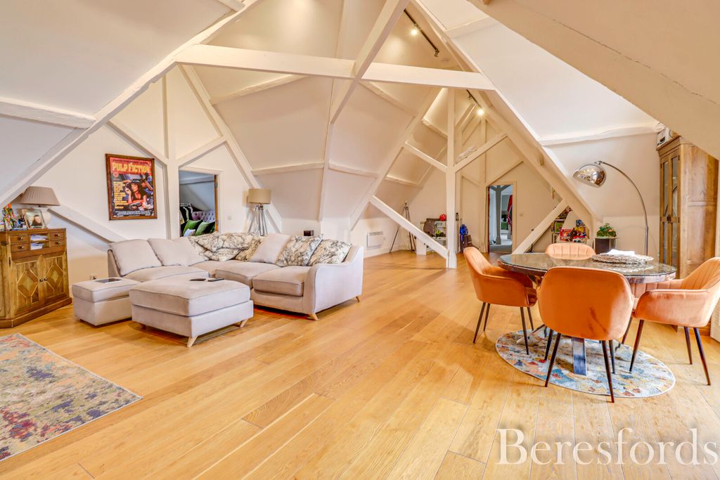 Property photo 2 of 25 Picture No. 05