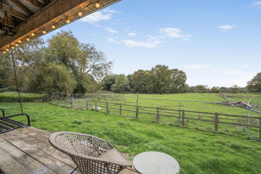 Property photo 3 of 23