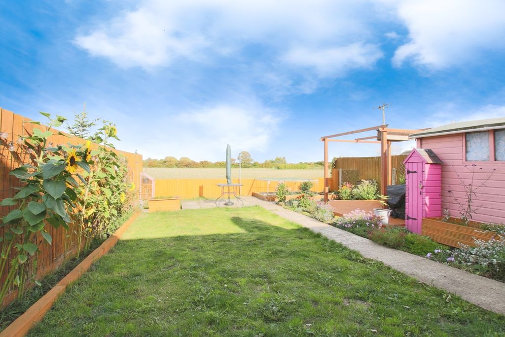 Property photo 3 of 12 4507964