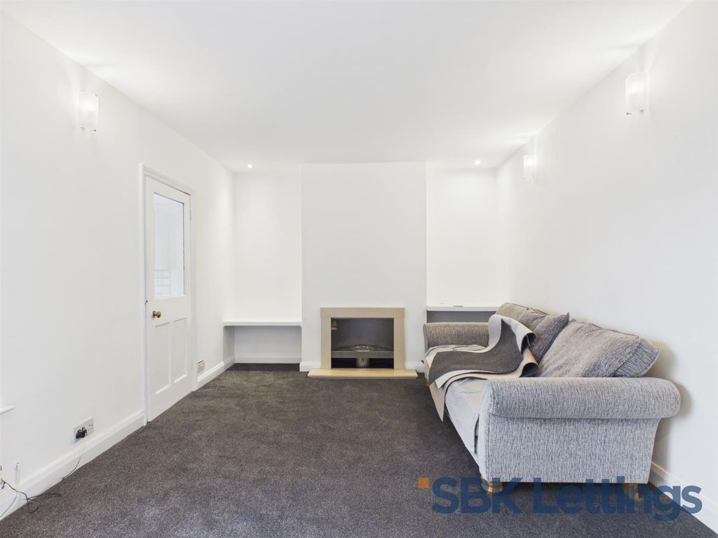 Property photo 3 of 15 Cam04007G0-Pr0177-Still002.Jpg