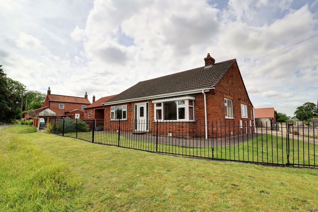 Property photo 3 of 13