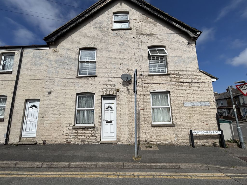 Property photo 1 of 5 Photo 5