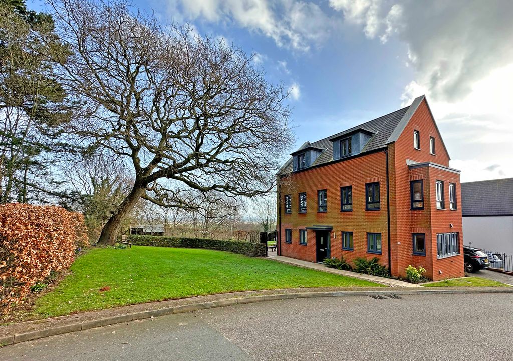 Property photo 1 of 26