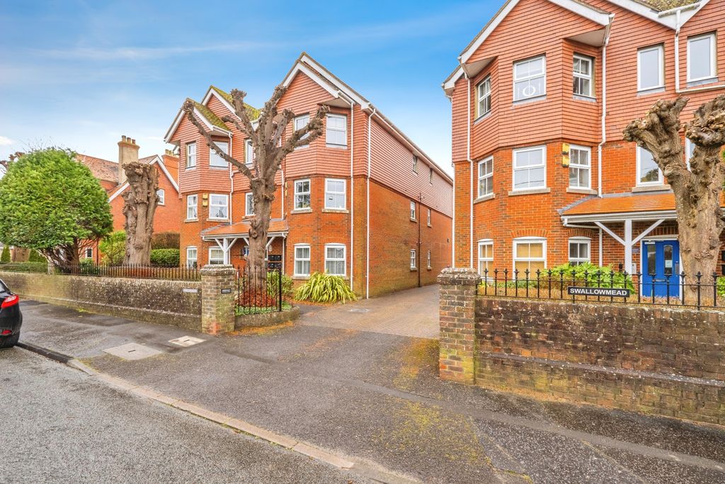 Property photo 1 of 17 Photography