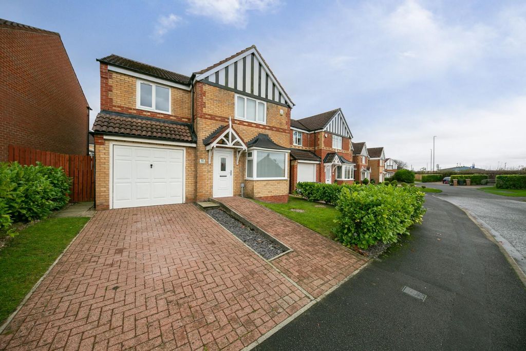 Property photo 2 of 21 Front External