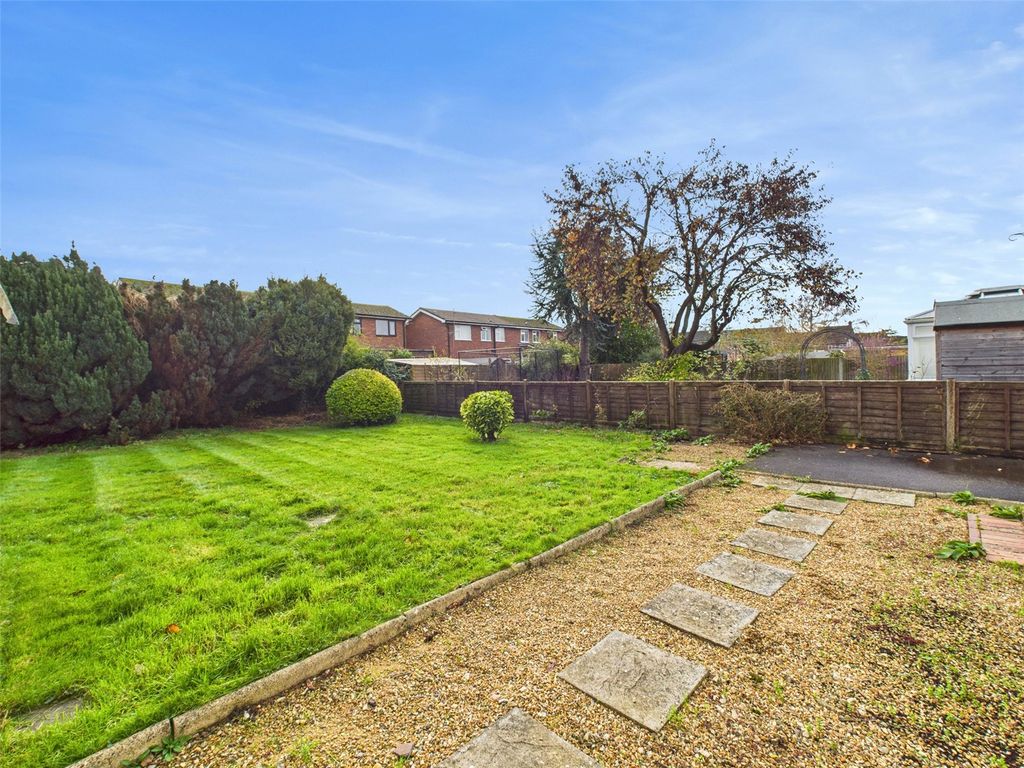 Property photo 3 of 14 Garden