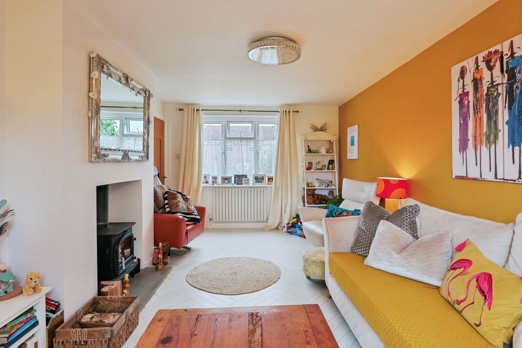 Property photo 2 of 17 Pbox-Img.Jpg