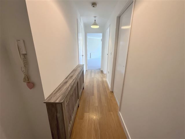 Property photo 2 of 19 Hallway
