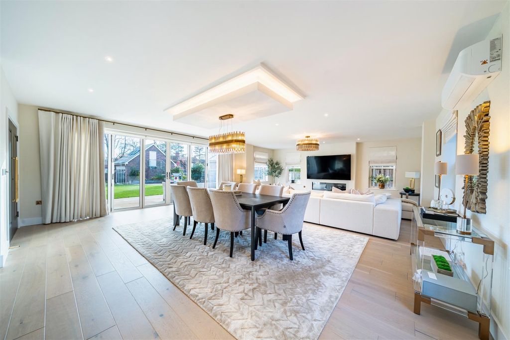 Property photo 3 of 30