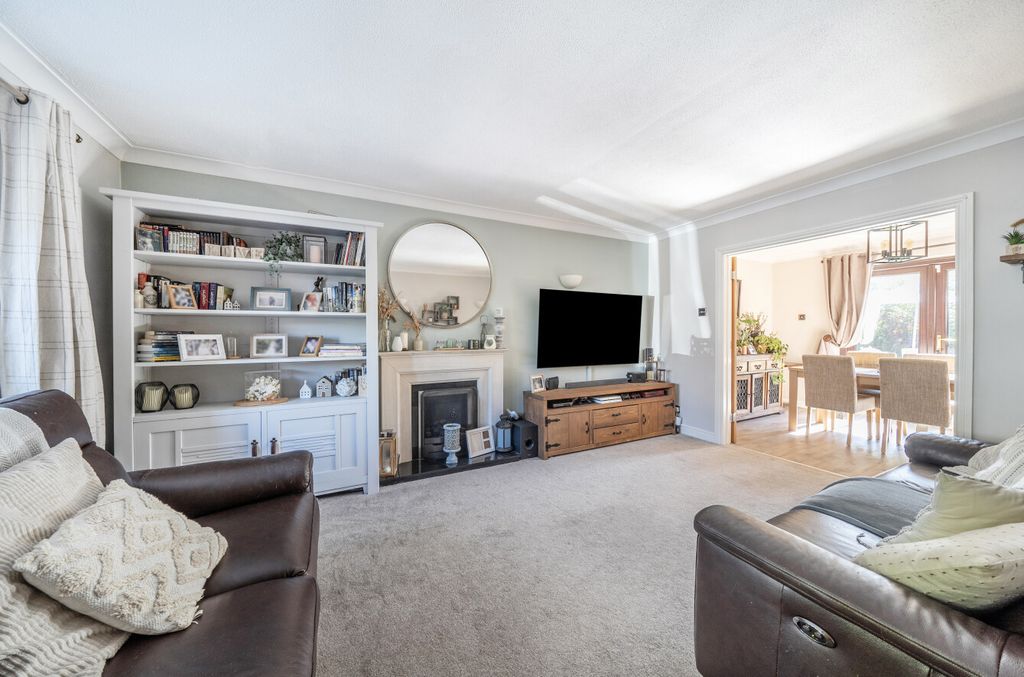 Property photo 2 of 19 1357850-9-68d5811...