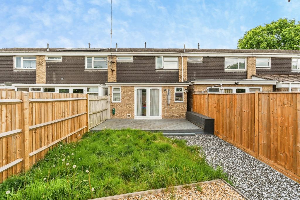 Property photo 1 of 18