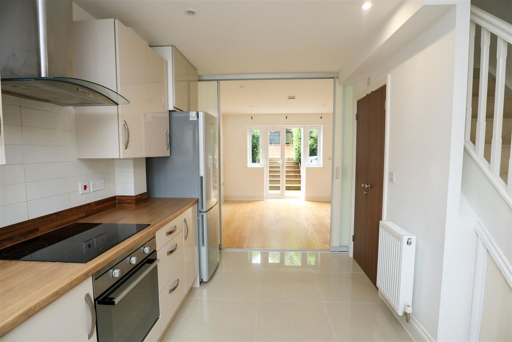 Property photo 2 of 10 Img_5995.Jpg