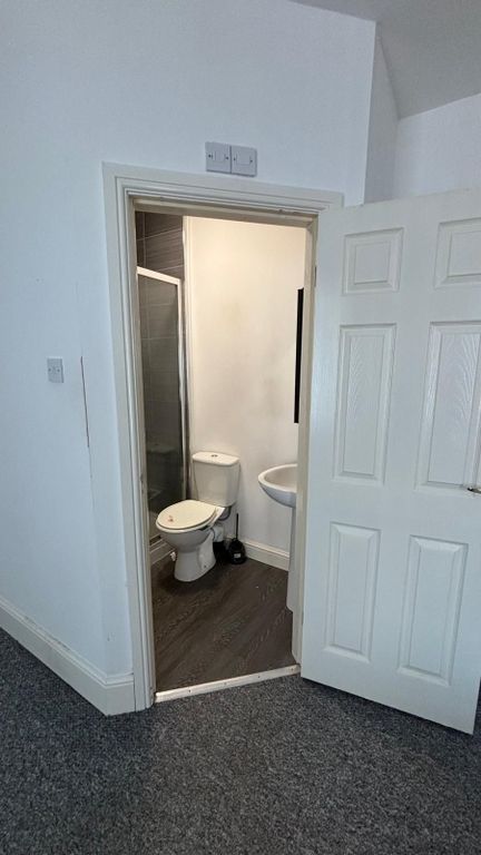 Property photo 2 of 4