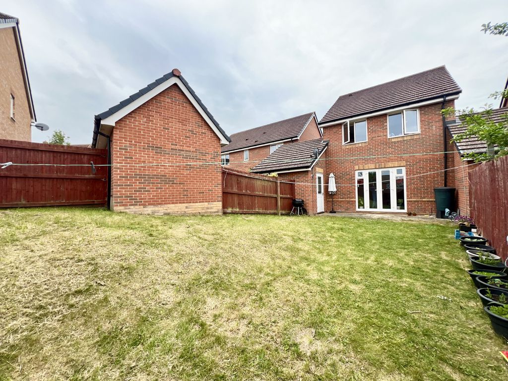Property photo 3 of 13