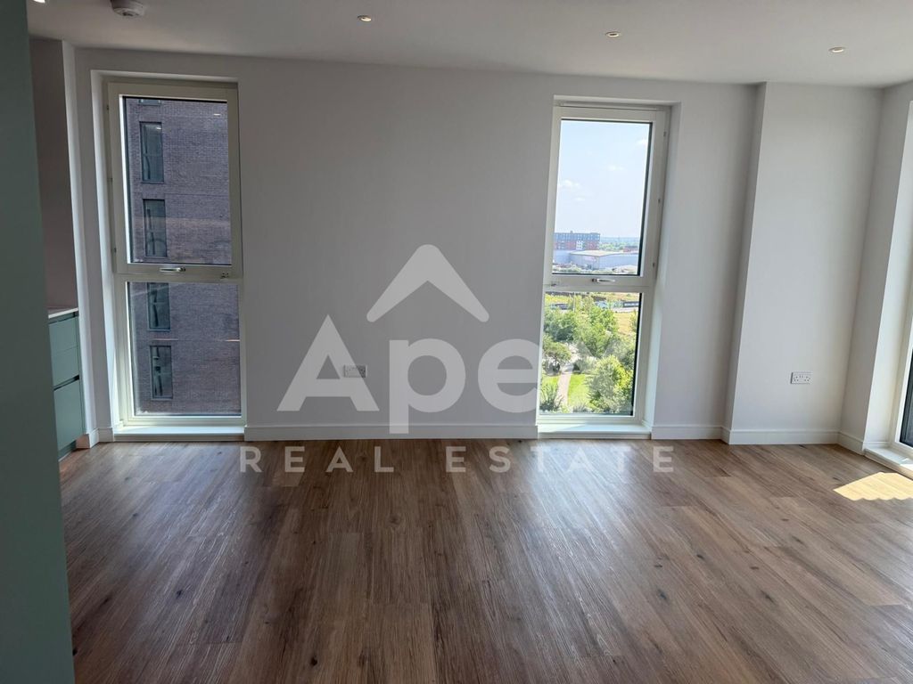 Property photo 2 of 5 Whatsapp Image 2025-06-20 At 12.24.18_53dc4d94
