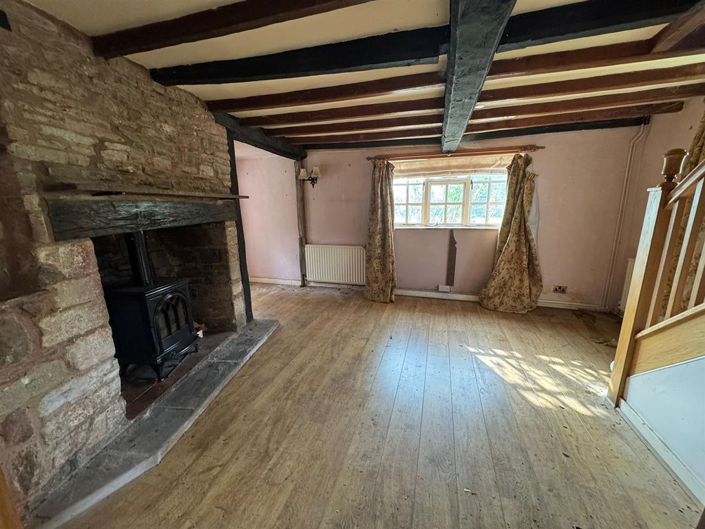 Property photo 3 of 16 Lounge 2.Jpeg