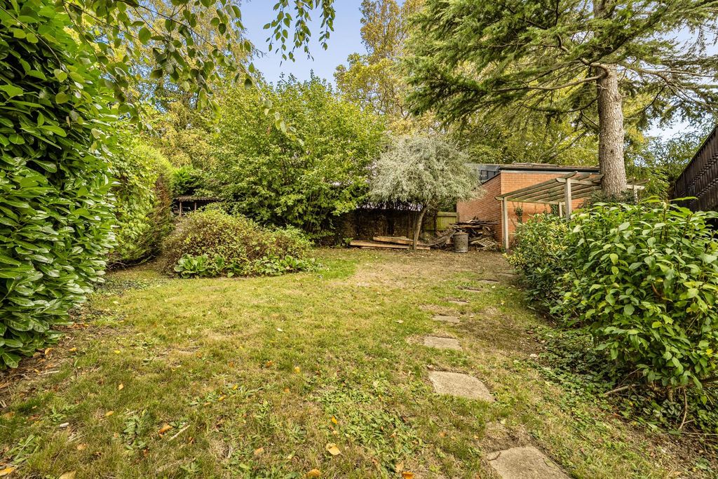 Property photo 2 of 19 Rear Garden