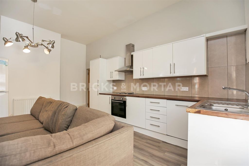 Property photo 2 of 11 3.Jpg